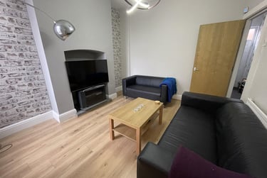 3 bed house, Stanley Avenue, Victoria Park, Manchester, M145HB - Image 2